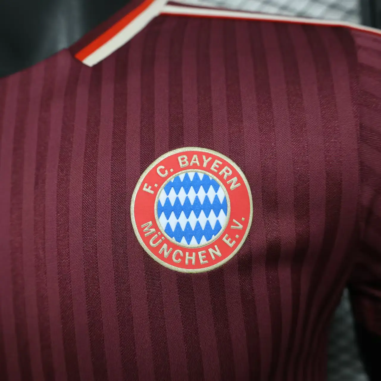 Bayern Munich 2025 Red Icon Retro Jersey - Player Version
