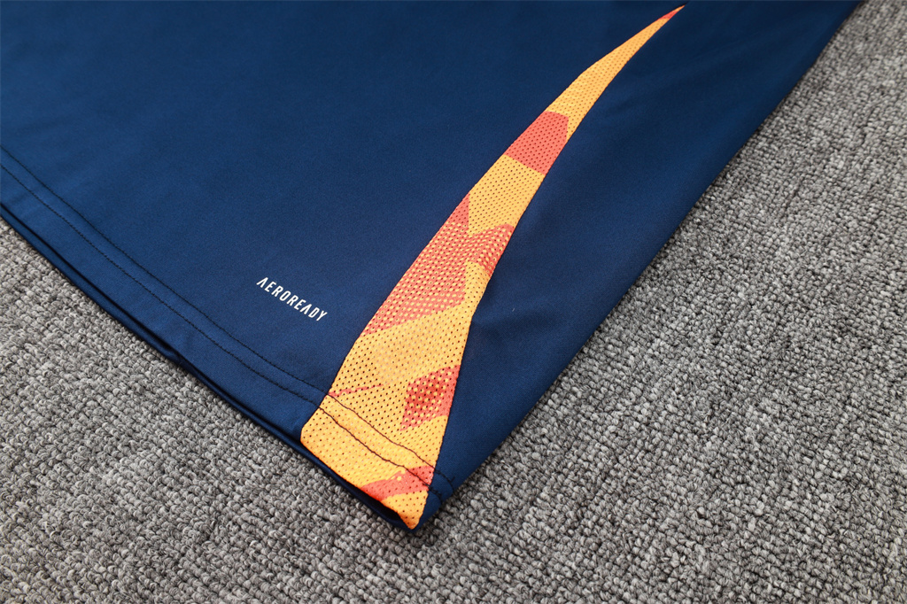 Manchester United Kids Training Suit 24/25