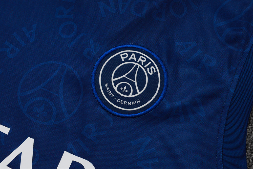 Paris Saint Germain Training Jersey 24/25