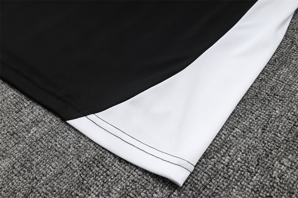 Real Madrid Training Short sleeve Jersey 24/25