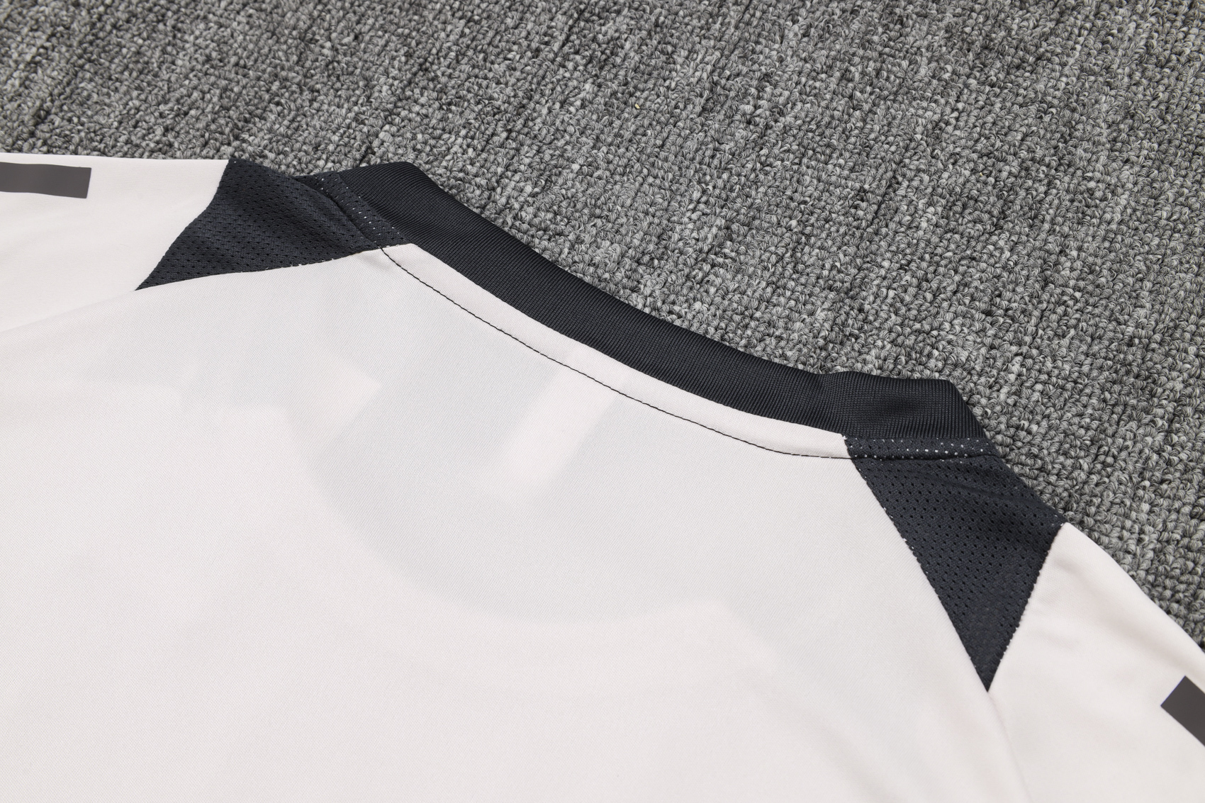 Real Madrid Training Short sleeve Jersey 24/25