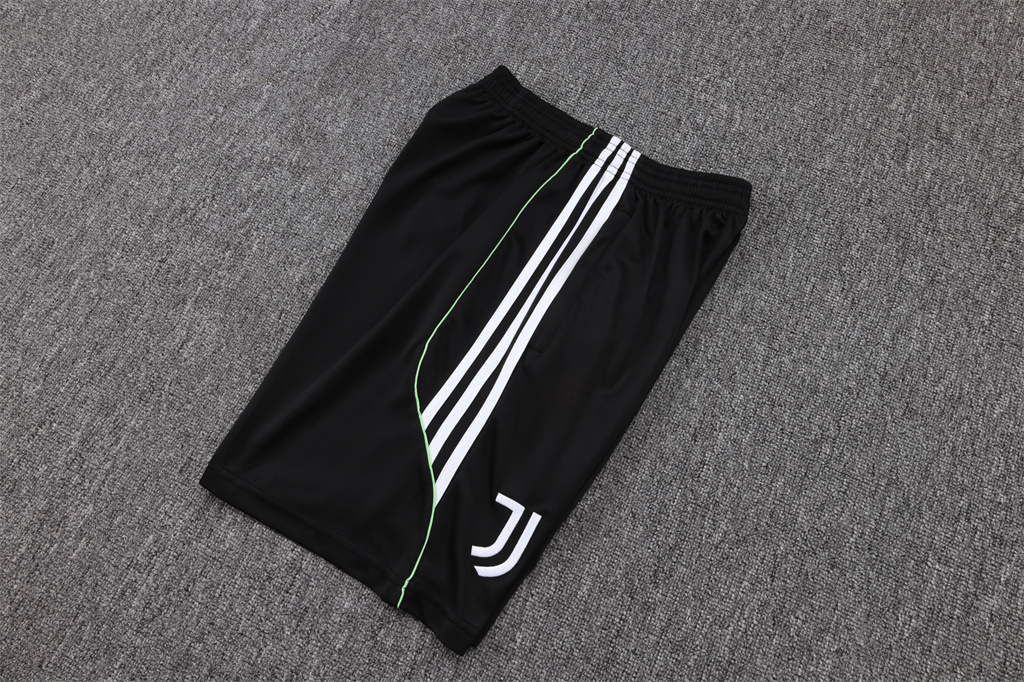 Juventus Training Jersey 25/26