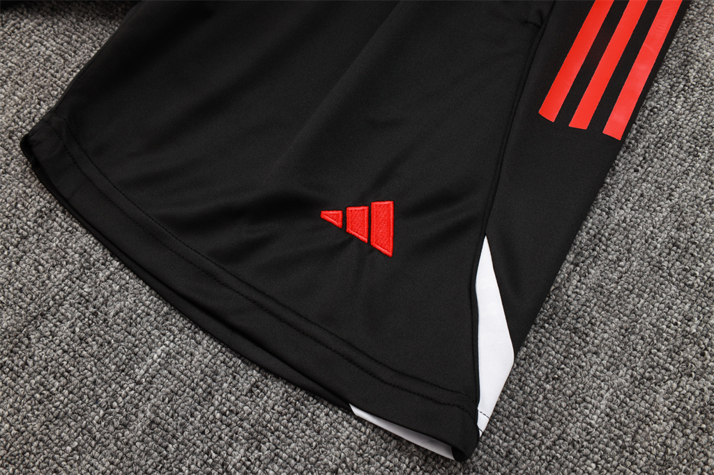 Liverpool Training Jersey 25/26