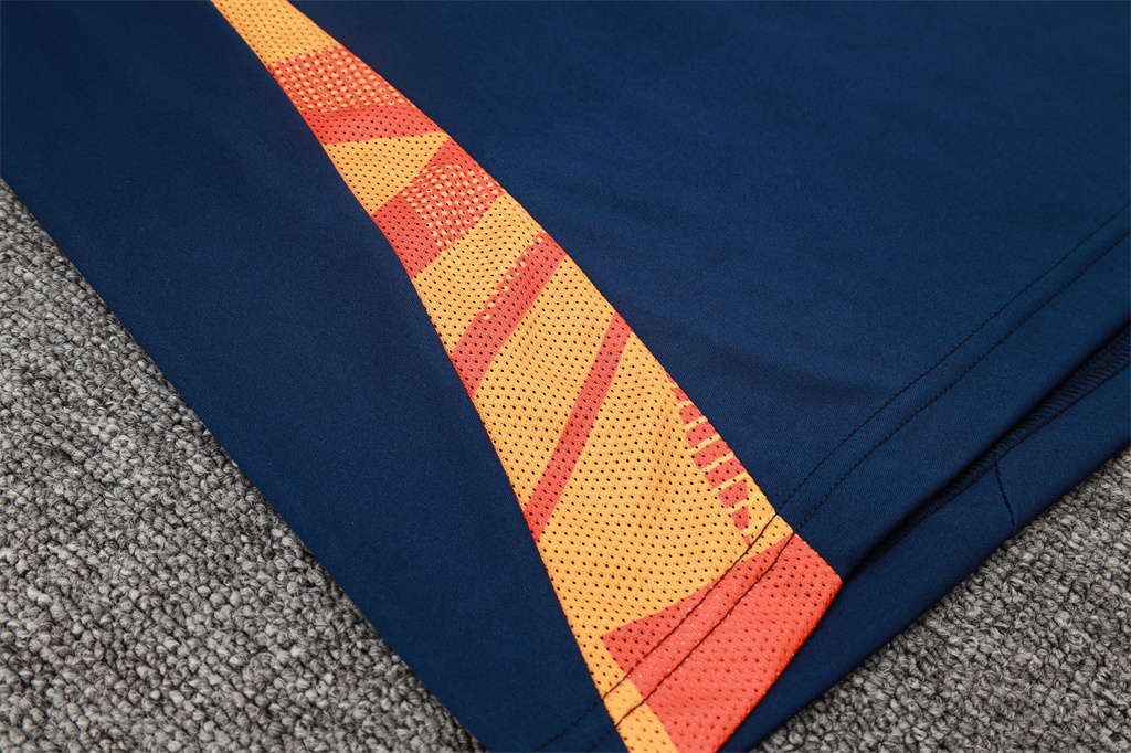 Manchester United Training Jersey 24/25