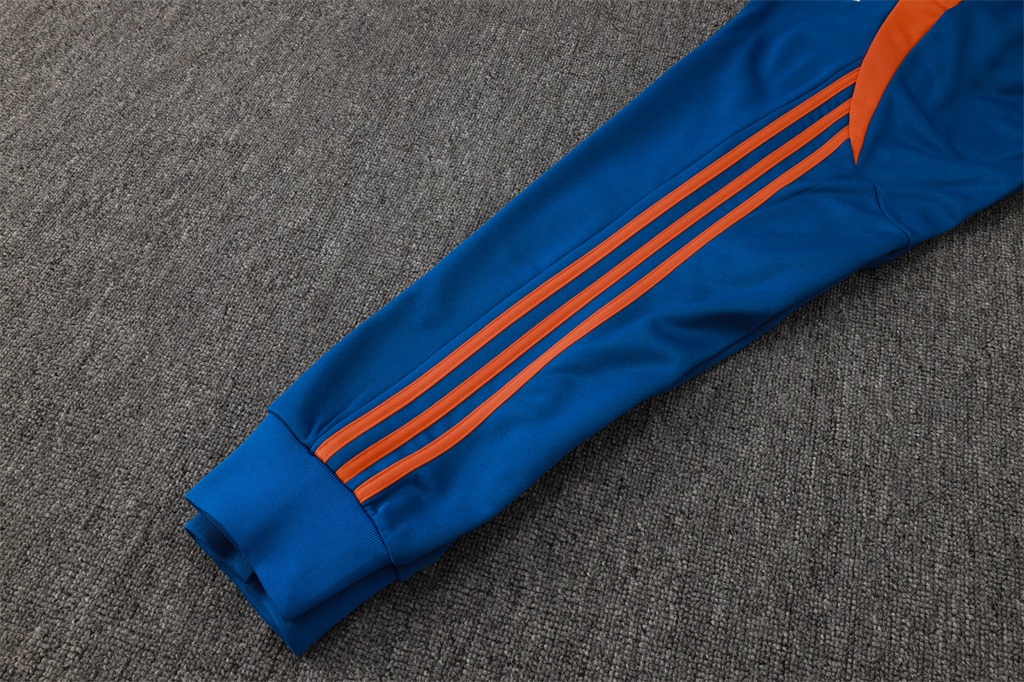 Juventus Training Suit 23/24