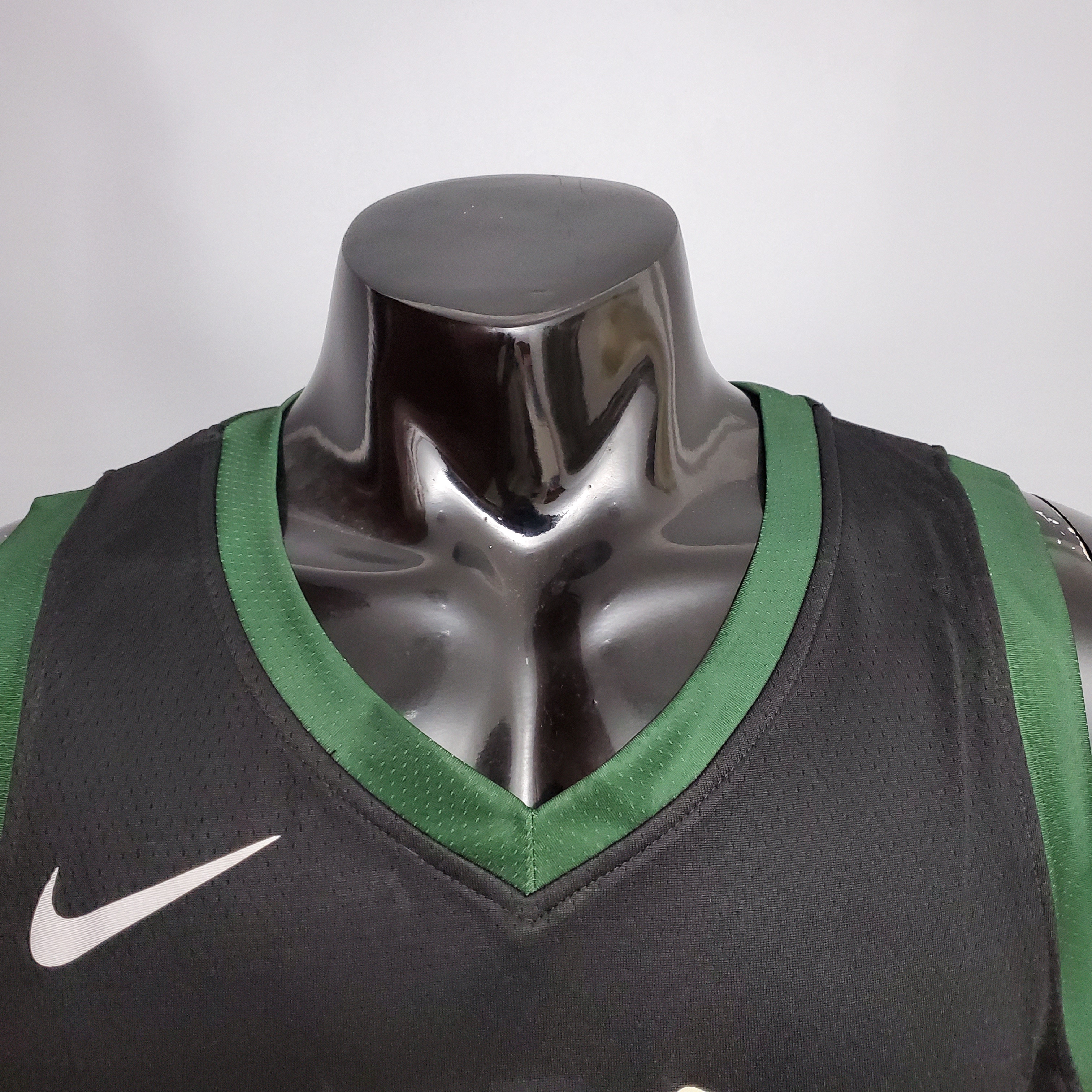 Giannis Antetokounmpo Milwaukee Bucks Swingman Jersey Black