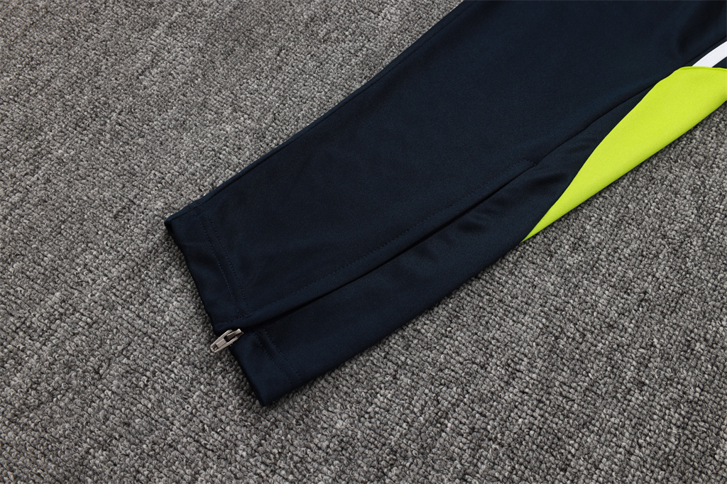 Real Madrid Training Pants 25/26