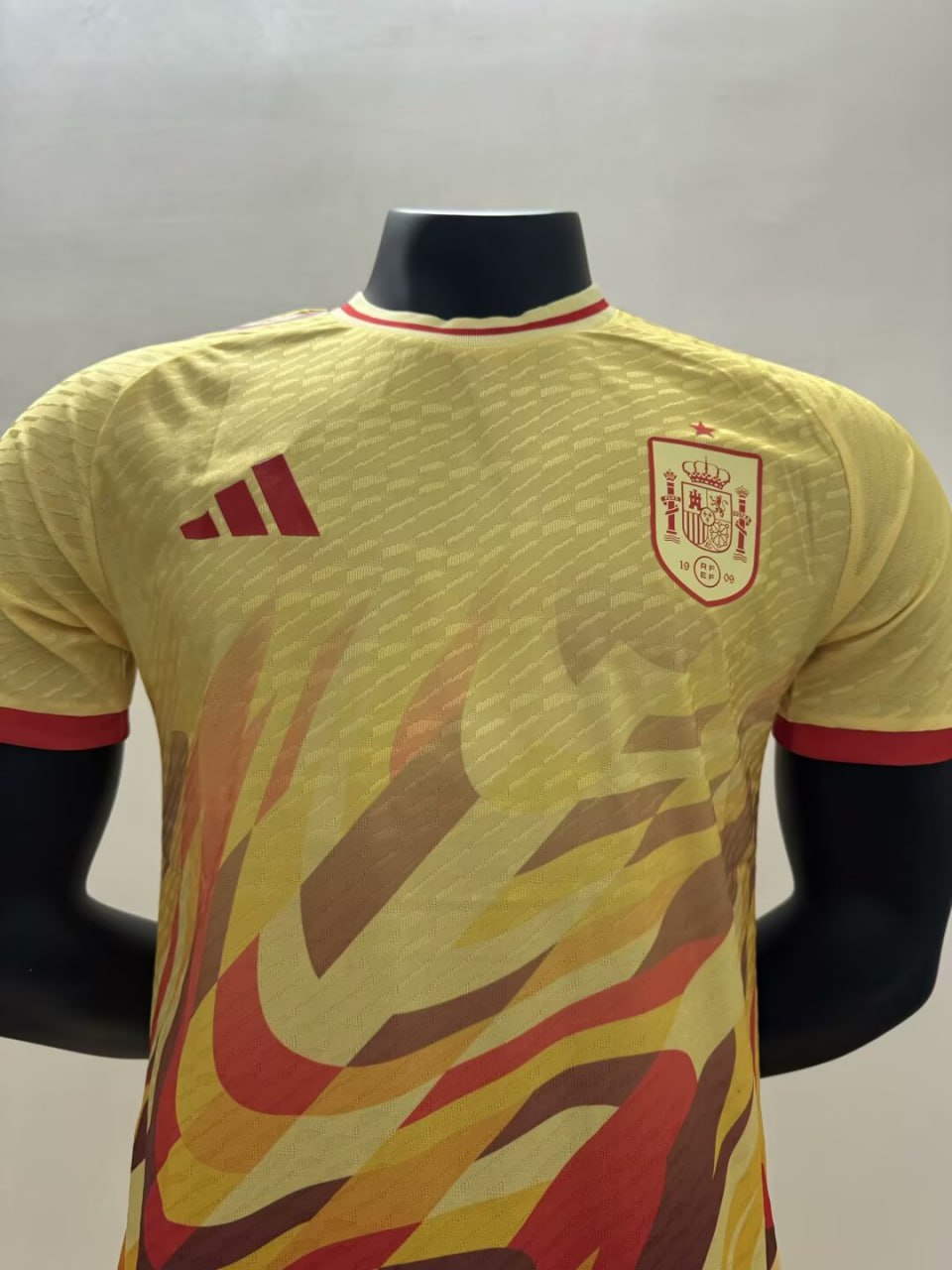 Spain Yellow Special Edition Player Version Man Jersey 2024
