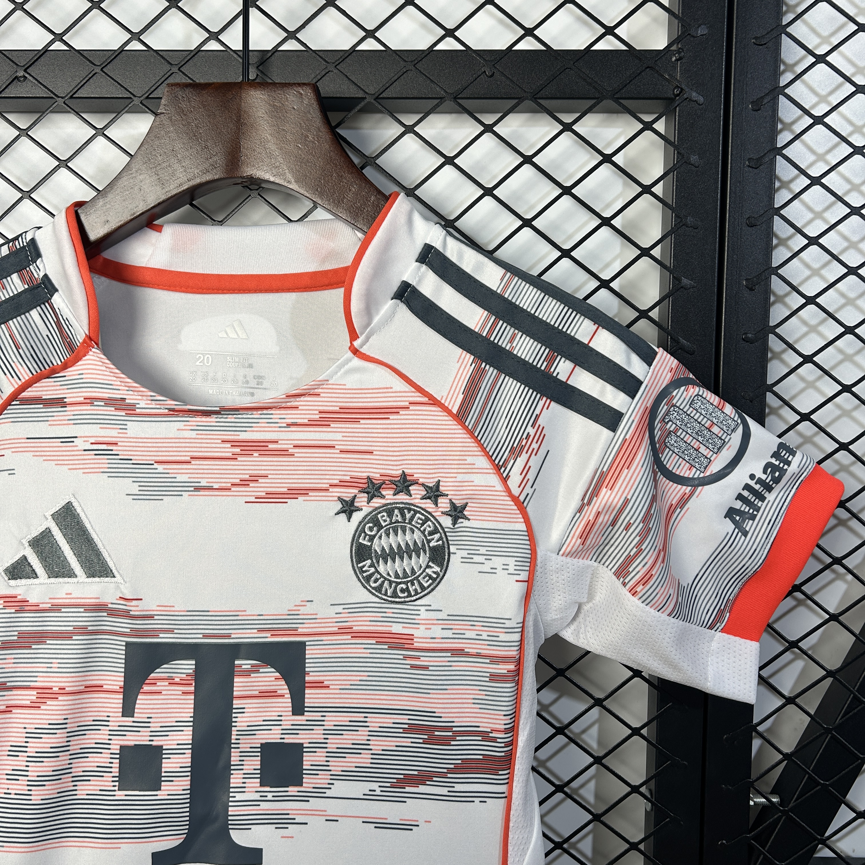 Bayern Munich Away Kids Suit 25/26