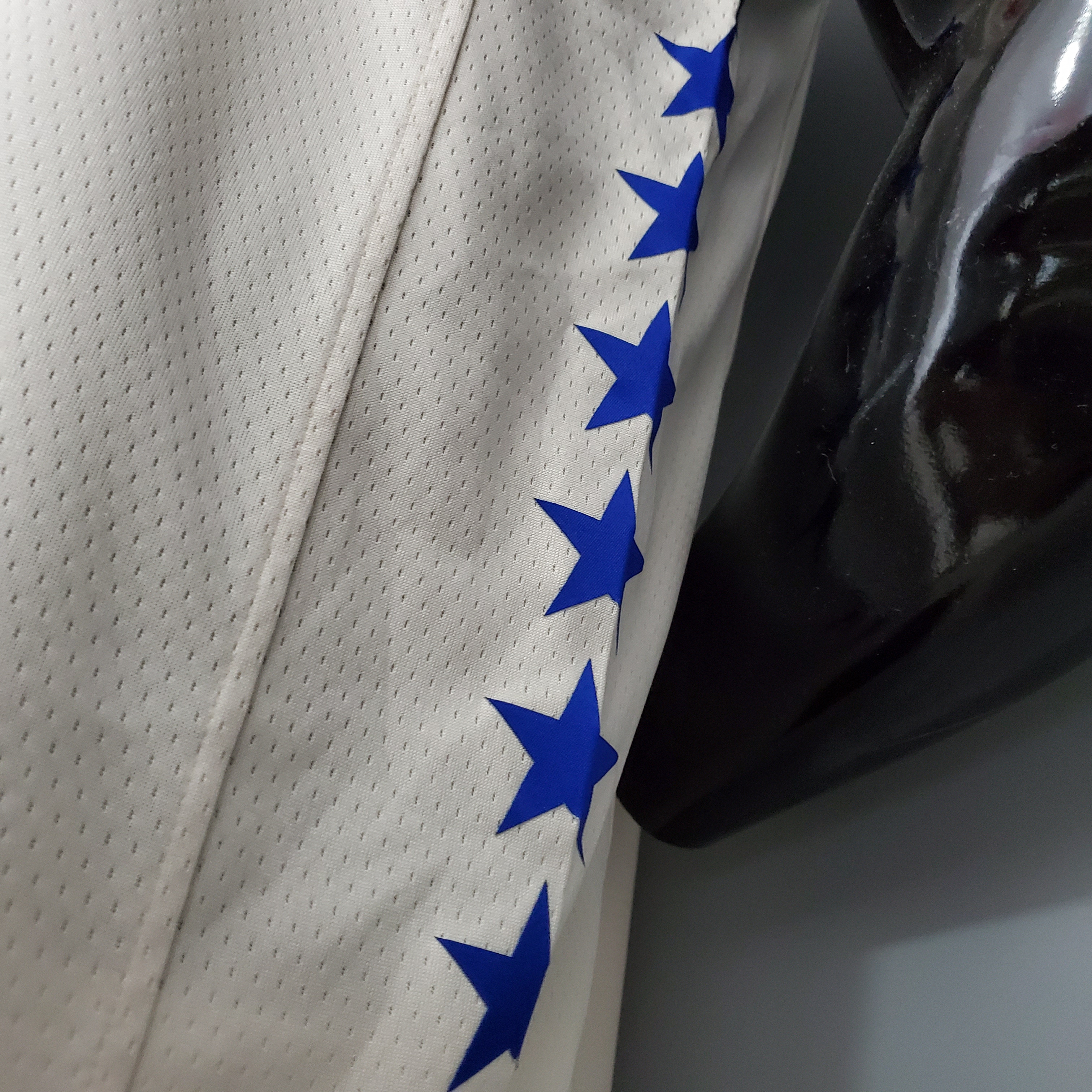 Allen Iverson Philadelphia 76ers Bonus Edition 2020/21 Swingman Jersey Off-White