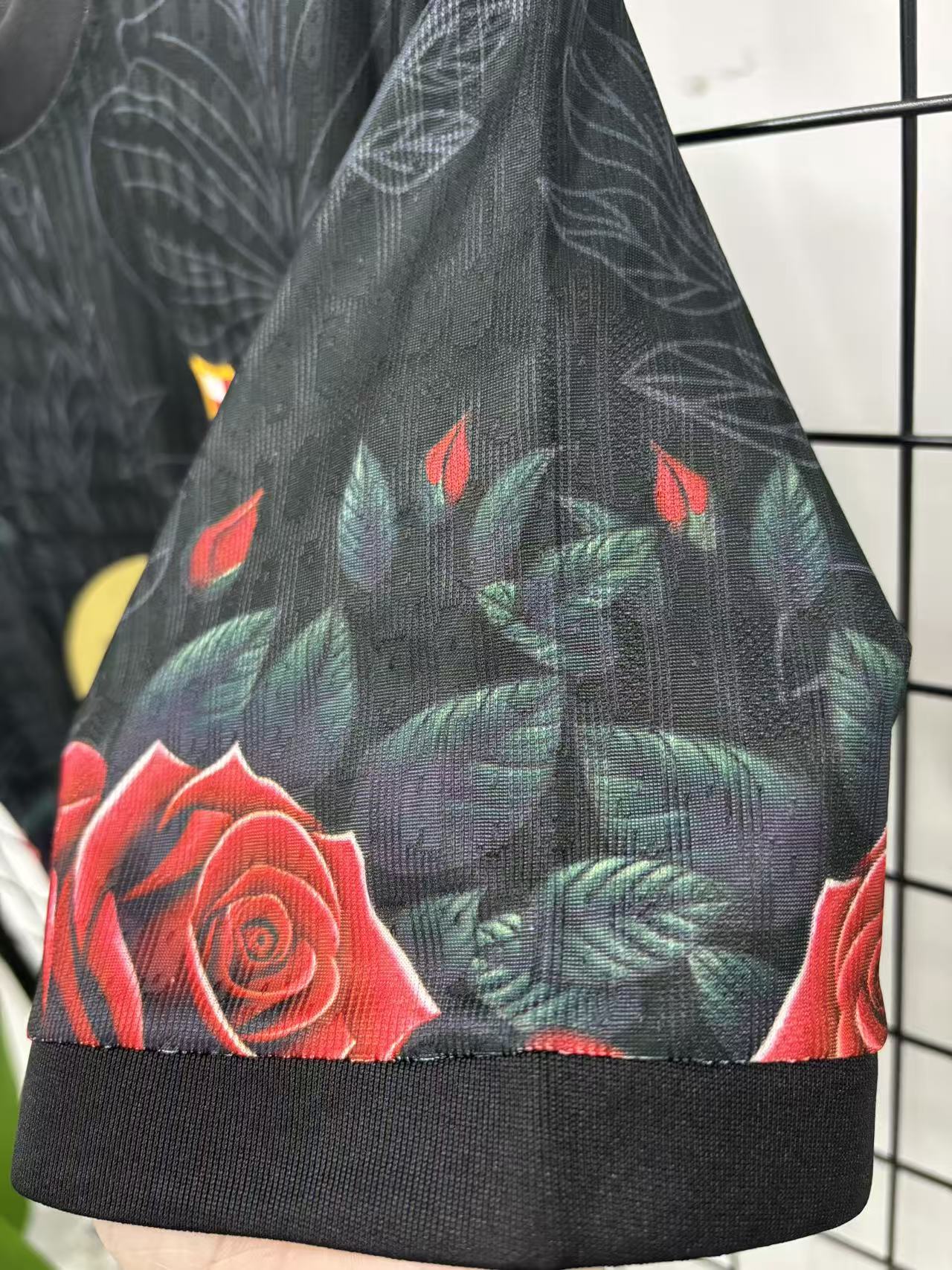 Barcelona Rose Special Edition Football Shirt 2025-26 Player Edition