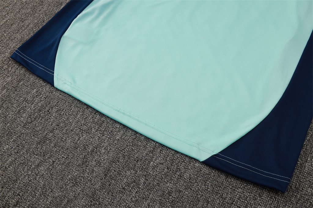 Manchester United Training Short sleeve Jersey 24/25