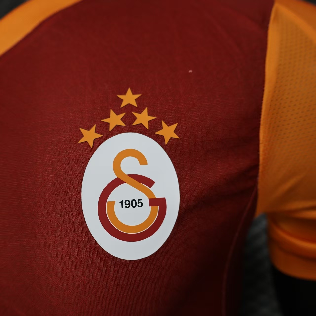 Galatasaray Home Soccer Jersey 2025-26 player version