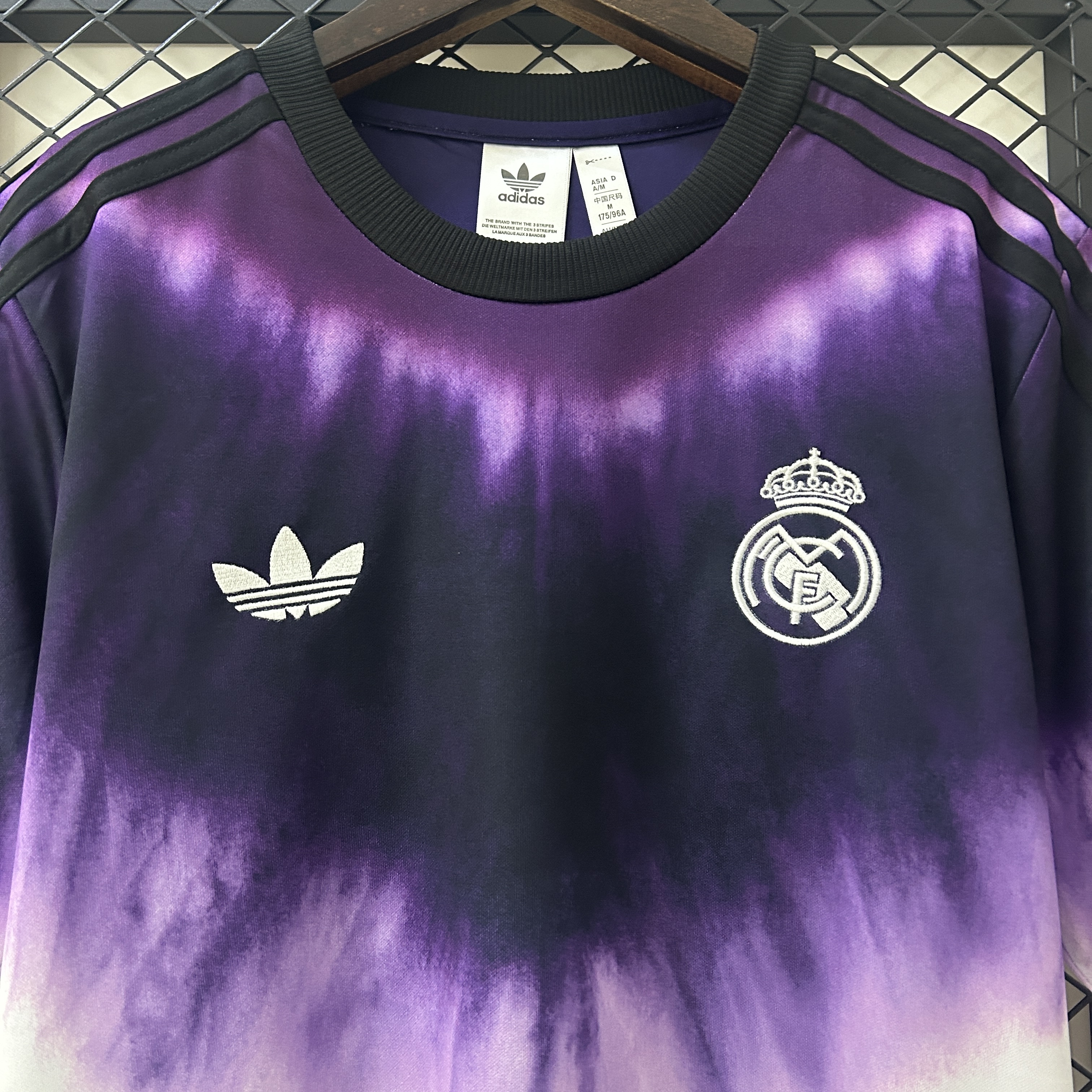 Real Madrid Special Edition Man Jersey 24/25
