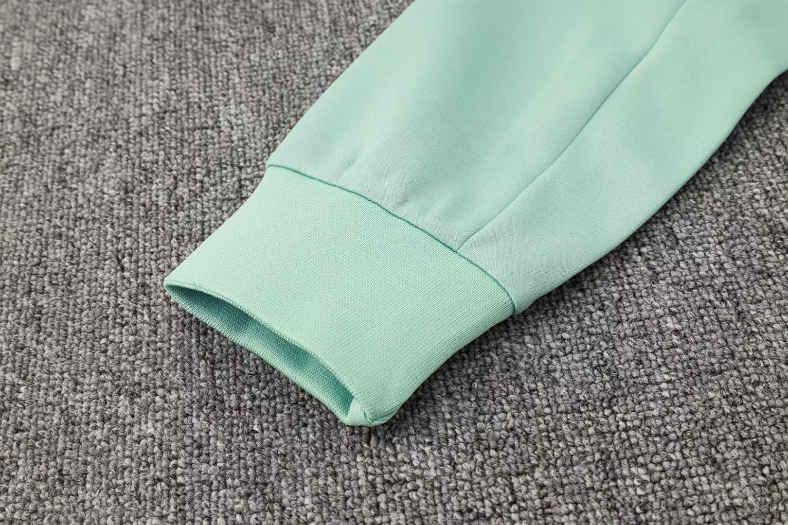 Liverpool Training Suit 24/25