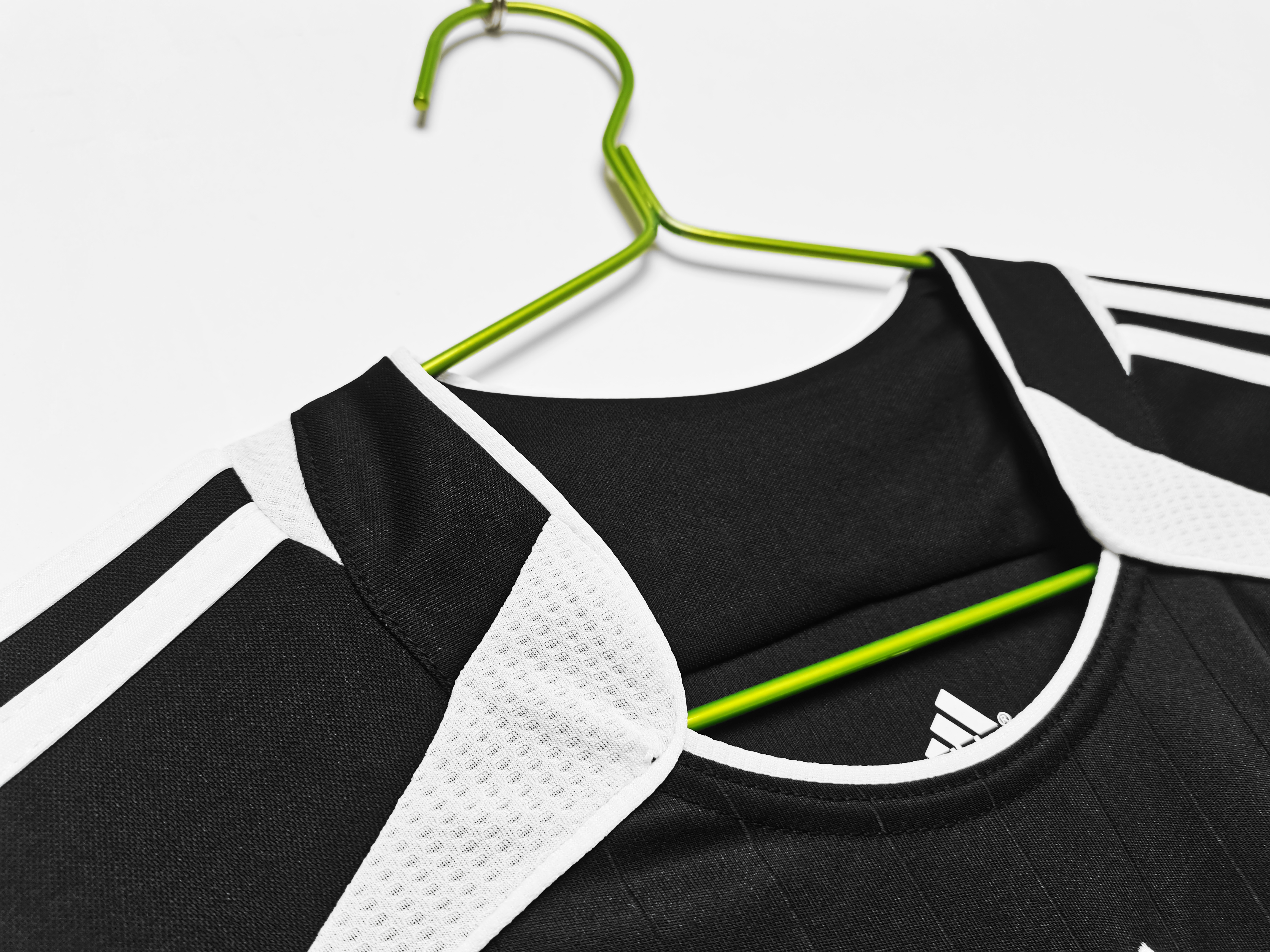 Real Madrid Third Retro Jersey 2006/07