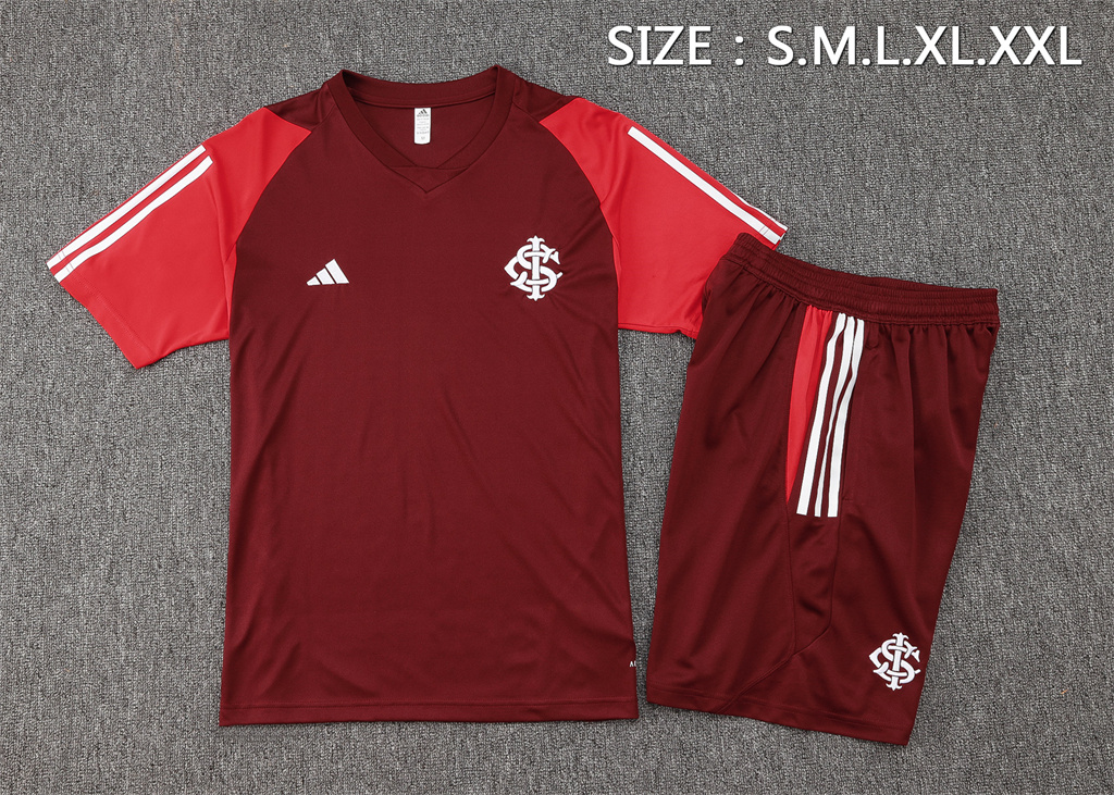 Internacional Training Short sleeve Suit 24/25