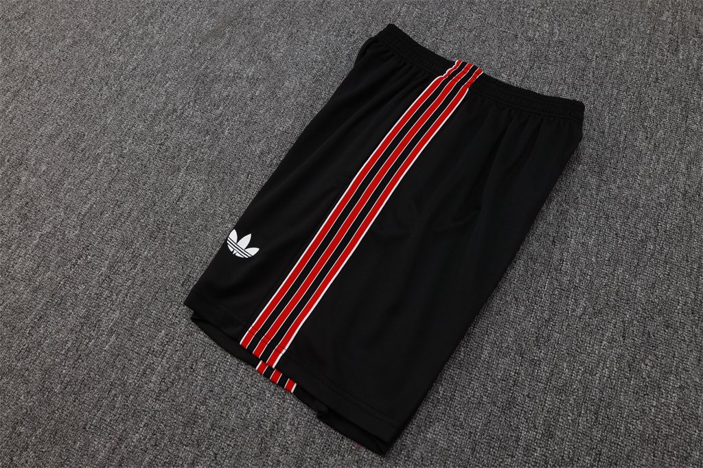 Liverpool Training Jersey 25/26