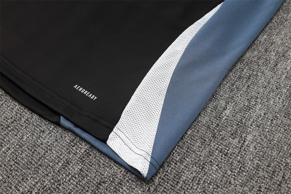 Manchester United Kids Training Suit 24/25