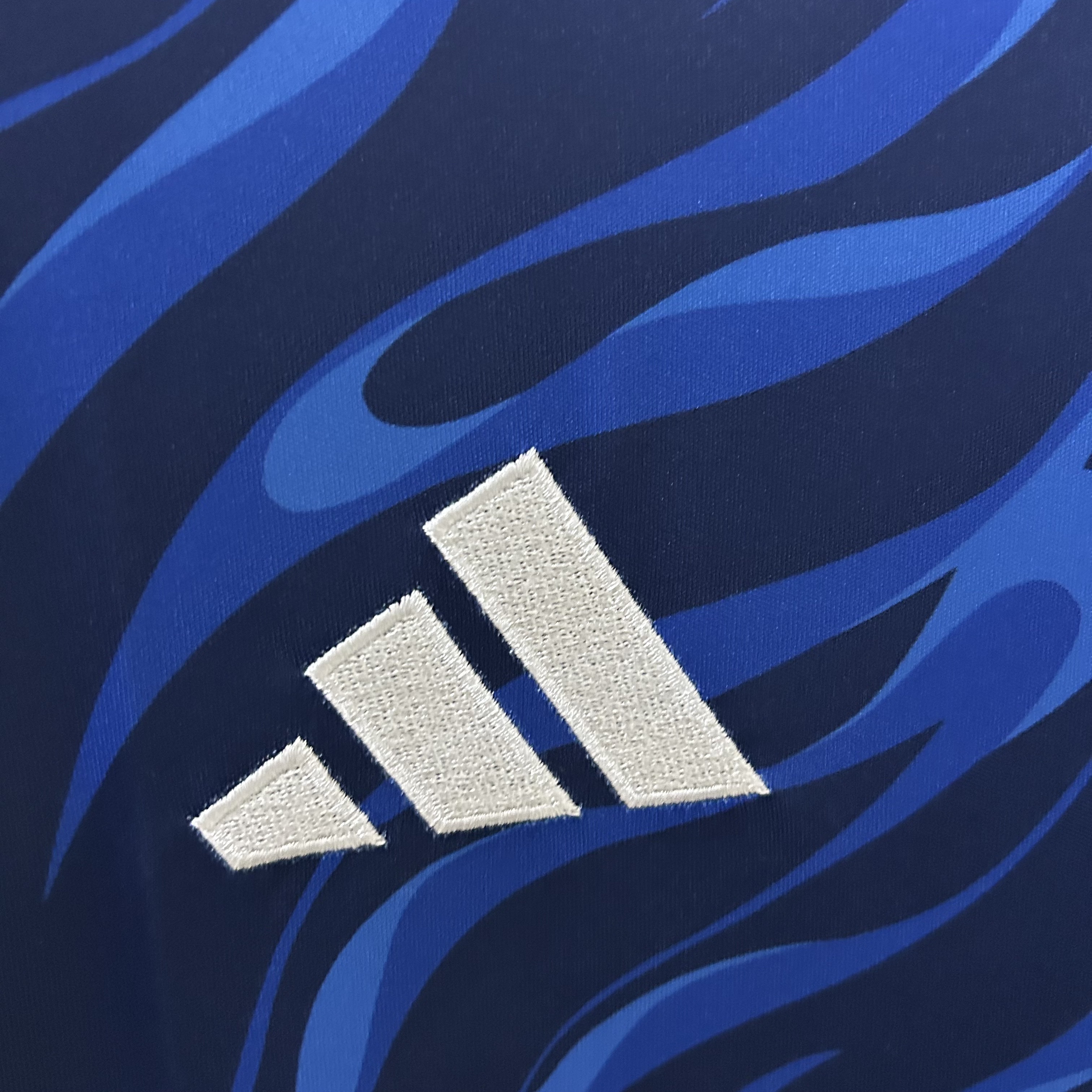 Real Madrid Pre Match Training Man Jersey 25/26