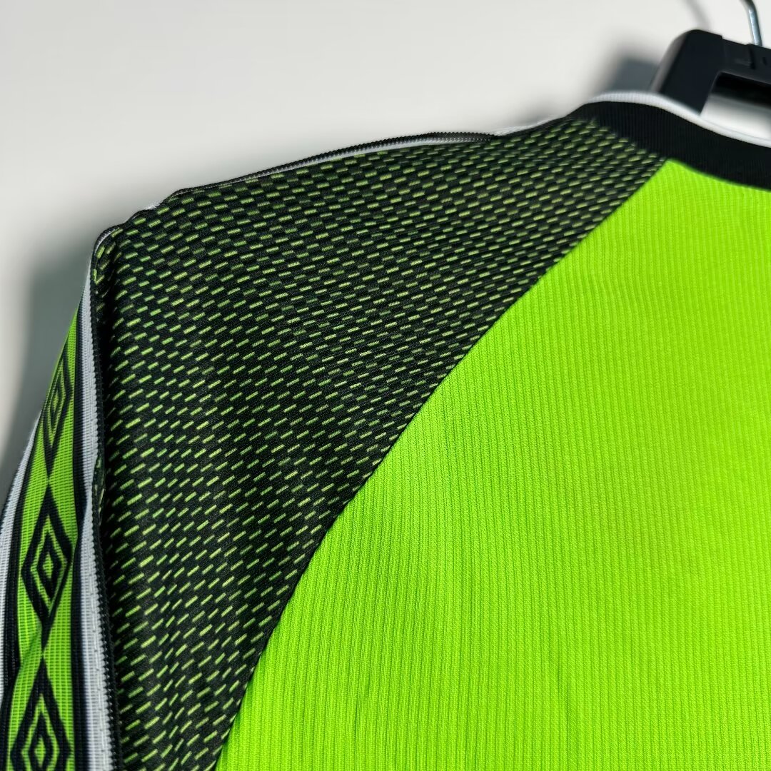 Manchester United Home Long Sleeve Retro Jersey 1998/99