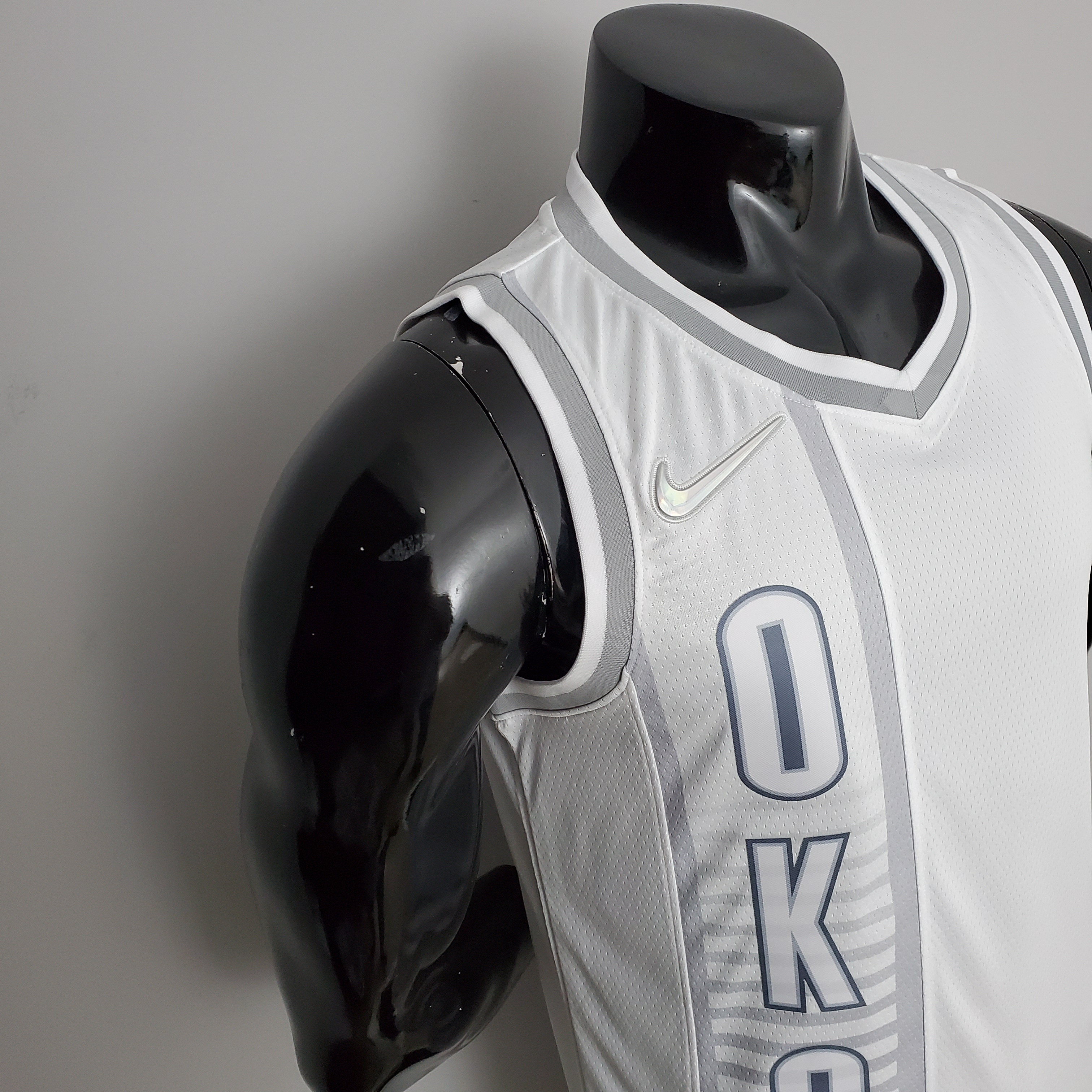 Carmelo Anthony Oklahoma City Thunder 75th Anniversary 2022 Swingman Jersey White