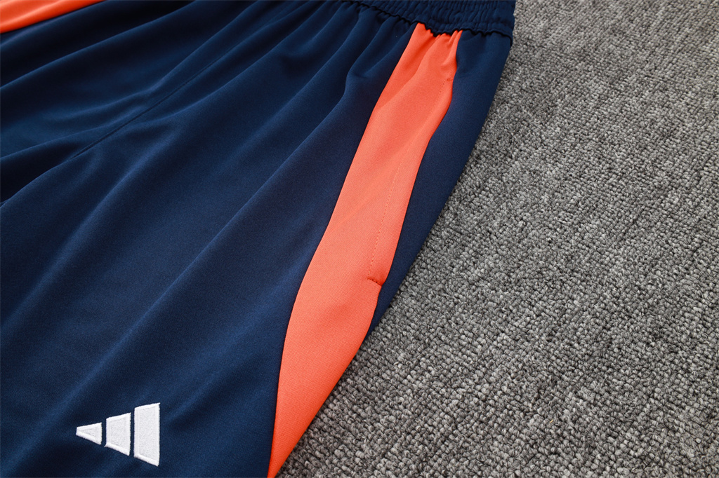 Manchester United Training Jacket 24/25