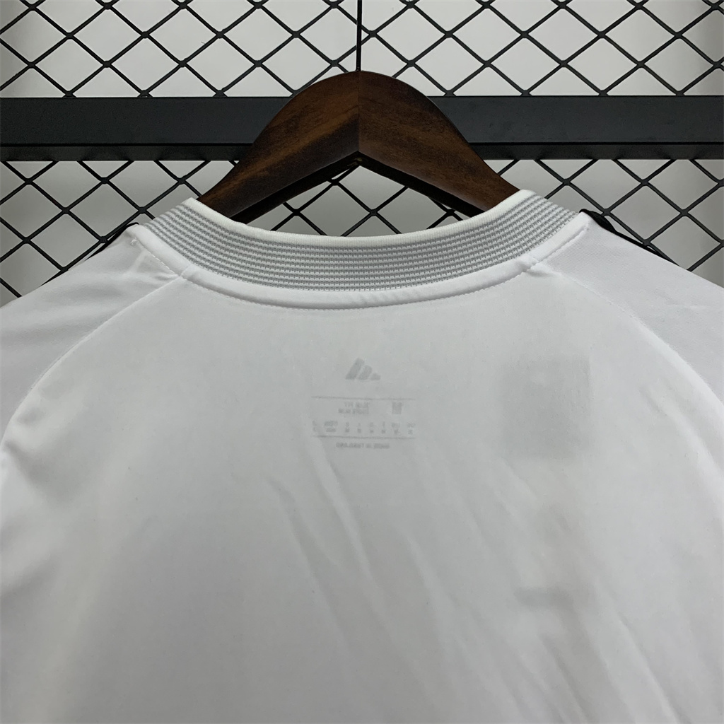 Real Madrid Home Women Jersey 25/26