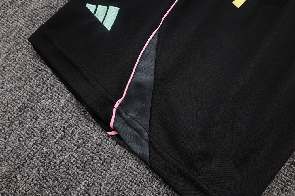 Juventus Training Jersey 25/26