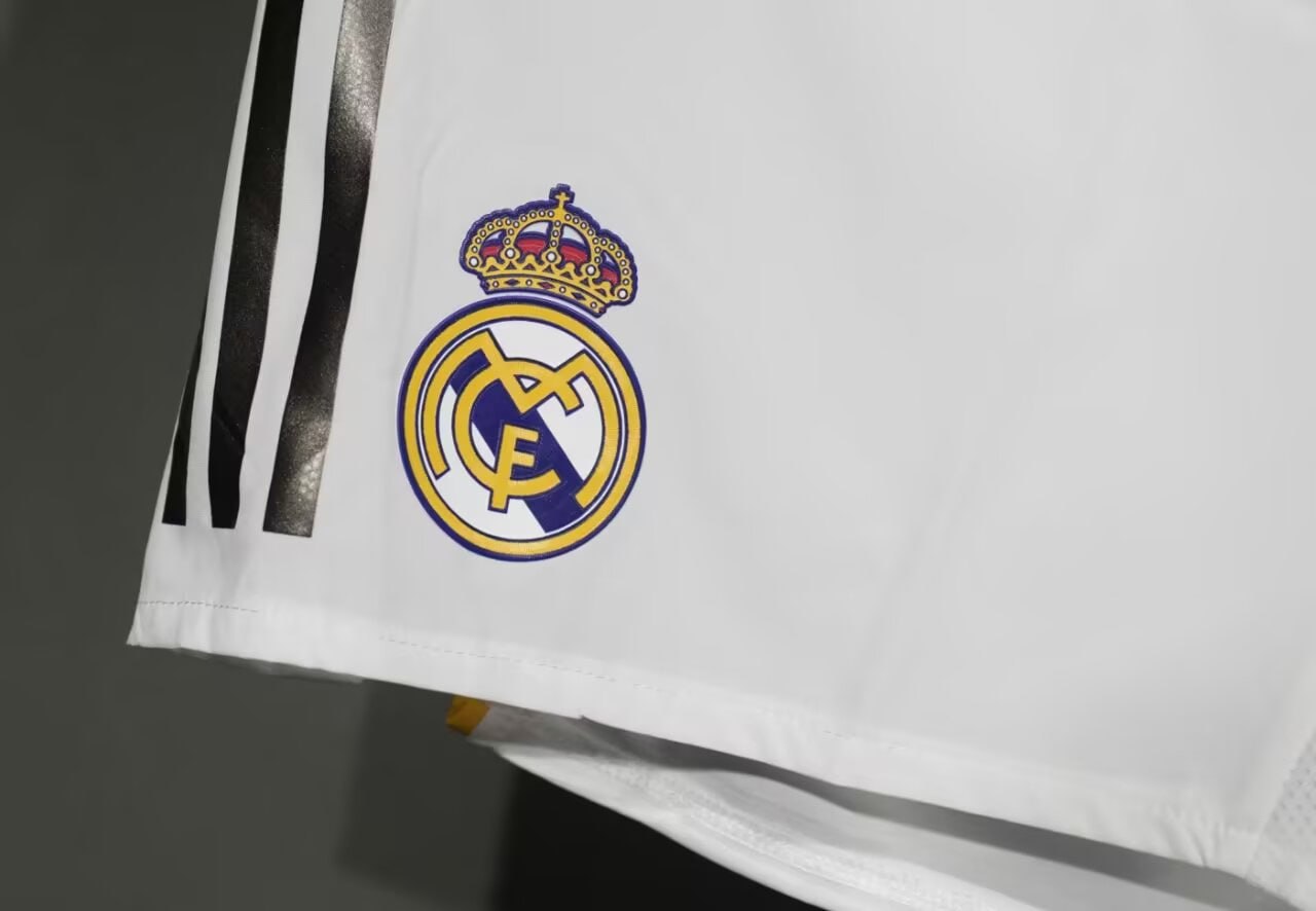Real Madrid Player Home Shorts 25/26