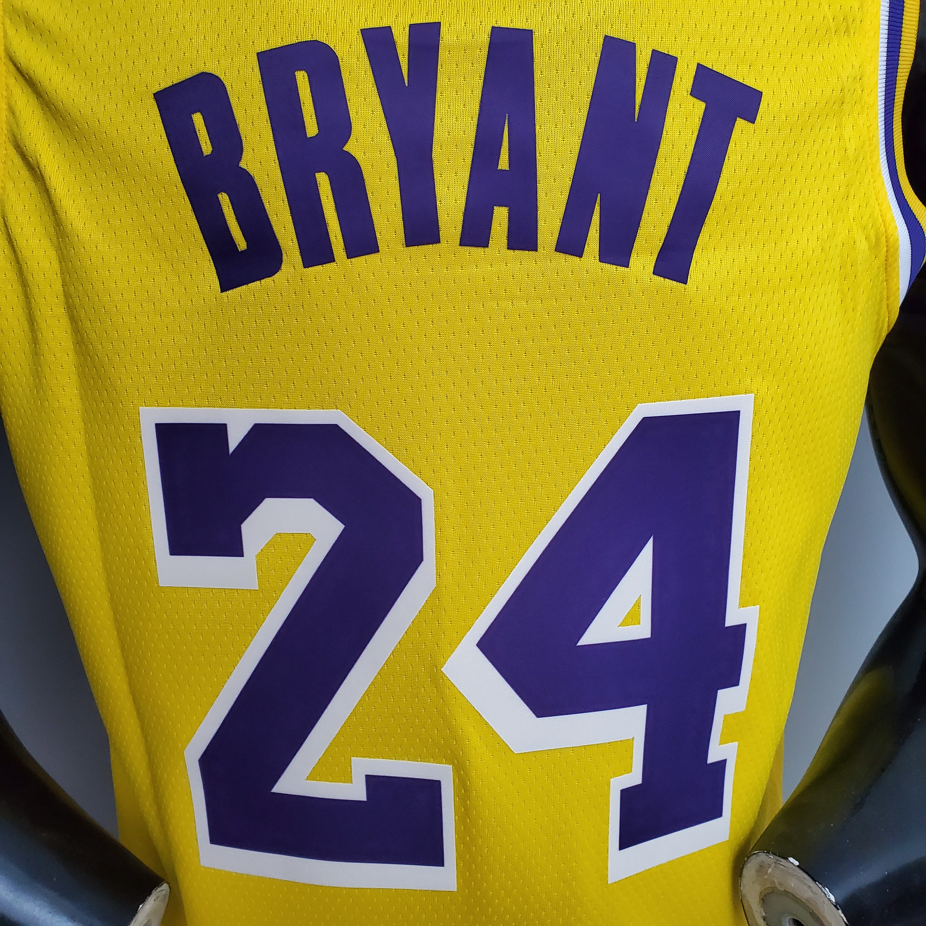 Kobe Bryant Los Angeles Lakers Swingman Jersey Yellow