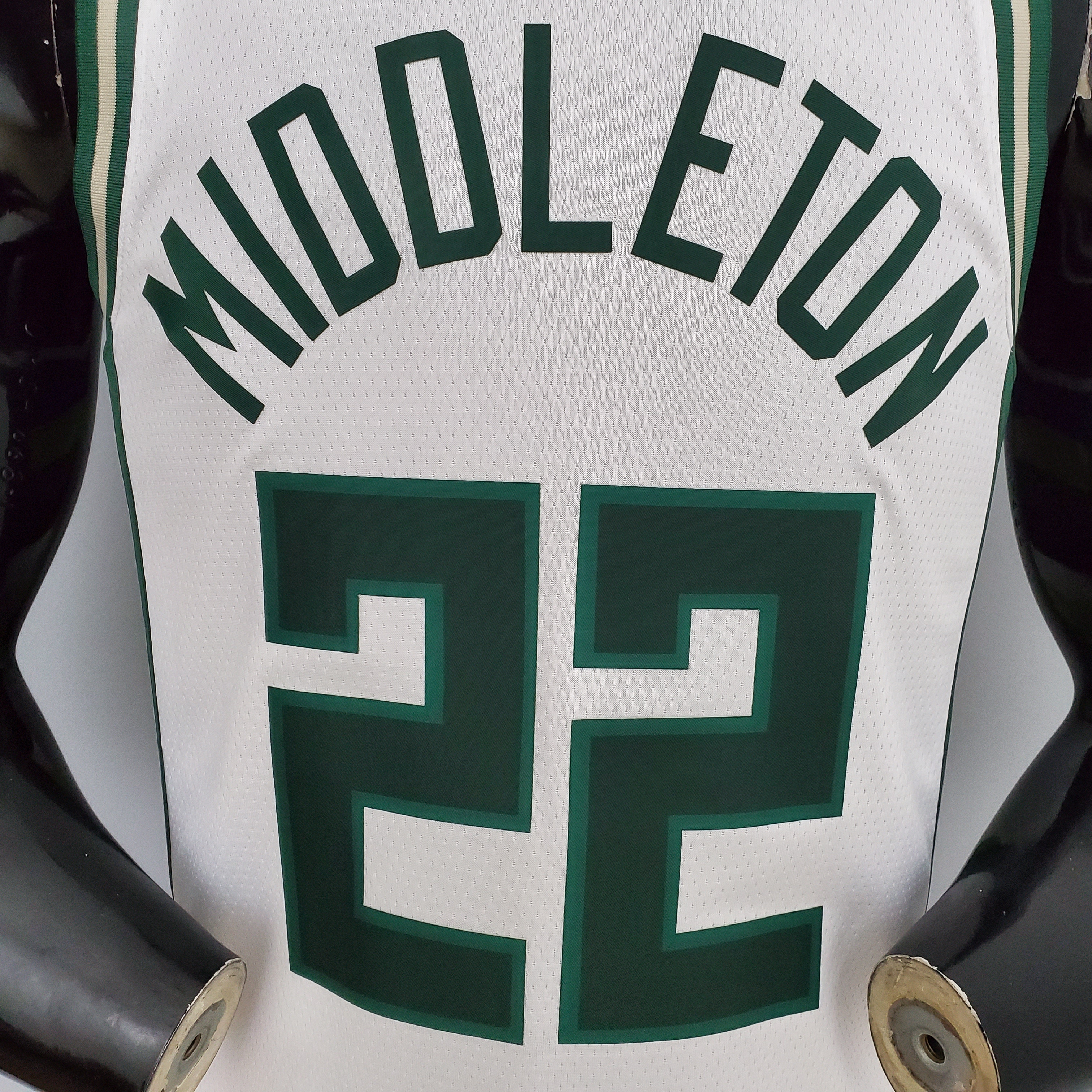 Khris Middleton Milwaukee Bucks 2021/22 Swingman Jersey White