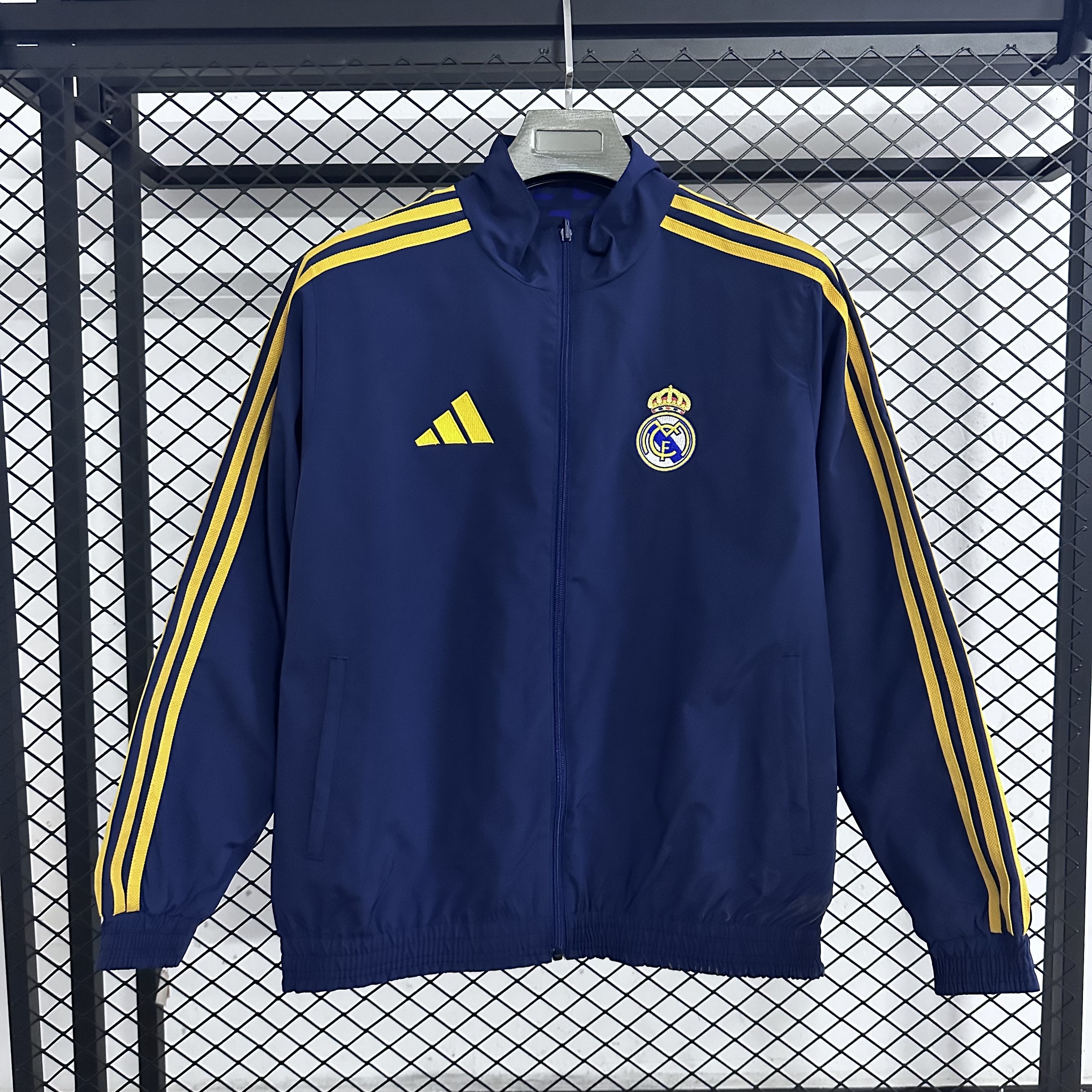 Real Madrid Double-Sided Training Windbreaker 2025