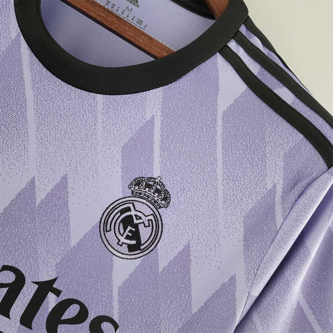 22-23 Real Madrid away jersey