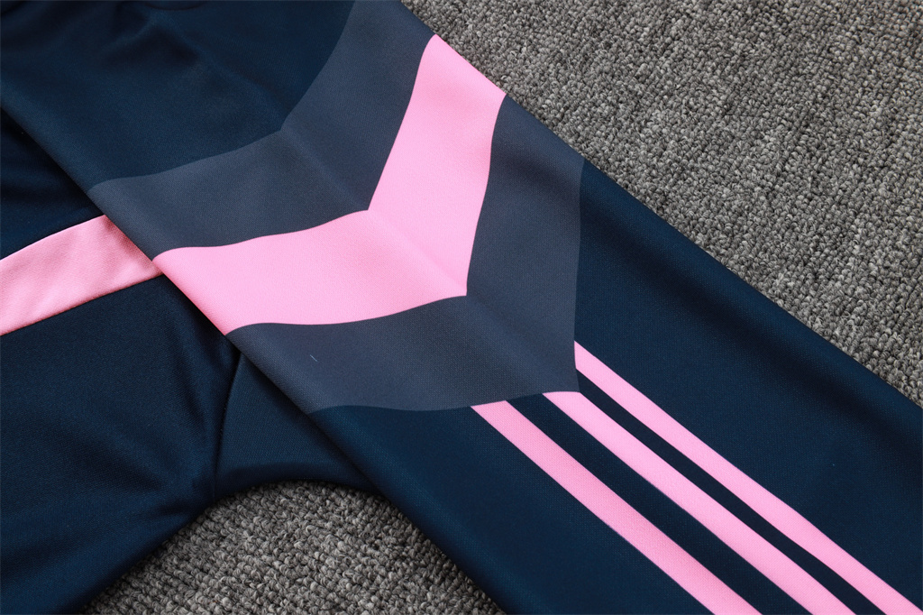 Juventus Kids Training Suit 24/25