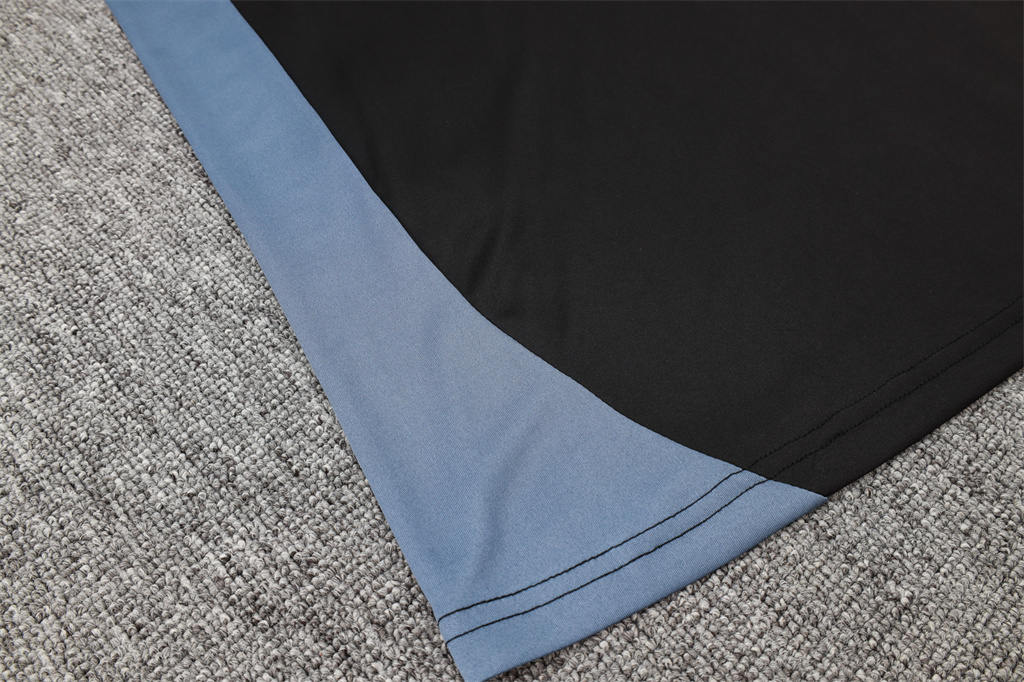 Manchester United Training Jersey 24/25