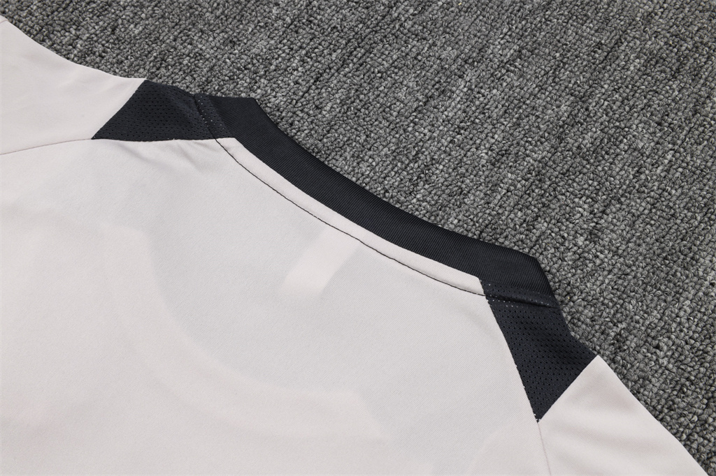 Real Madrid Training Jersey 24/25