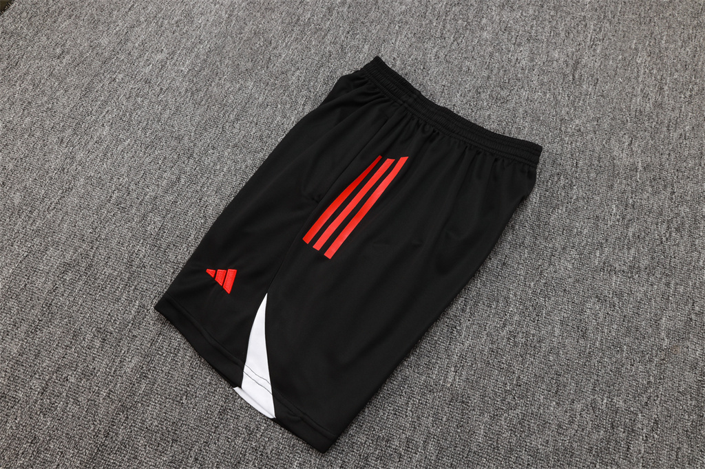 Liverpool Training Jersey 25/26