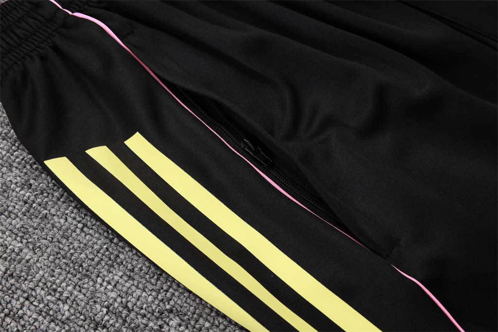 Juventus Training Jersey 25/26