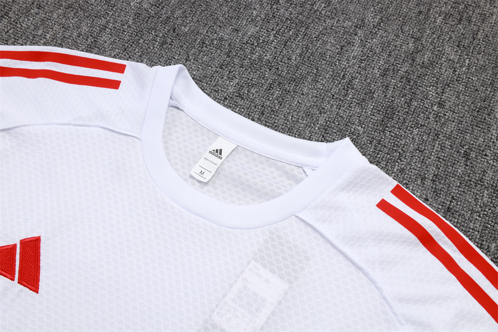 Liverpool Training Short sleeve Suit 25/26