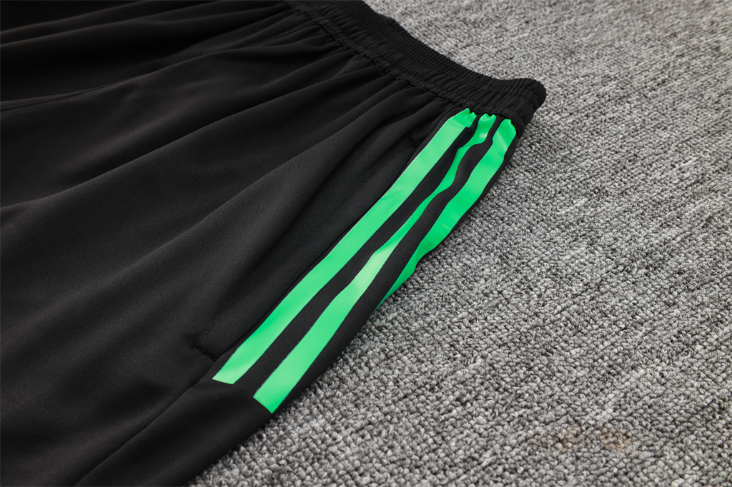 Bayern Munich Training Jersey 24/25