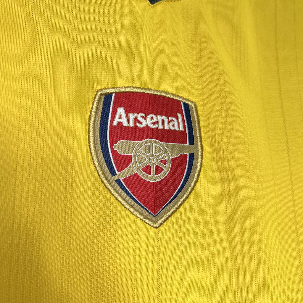 05-06 Arsenal Away Retro football jersey