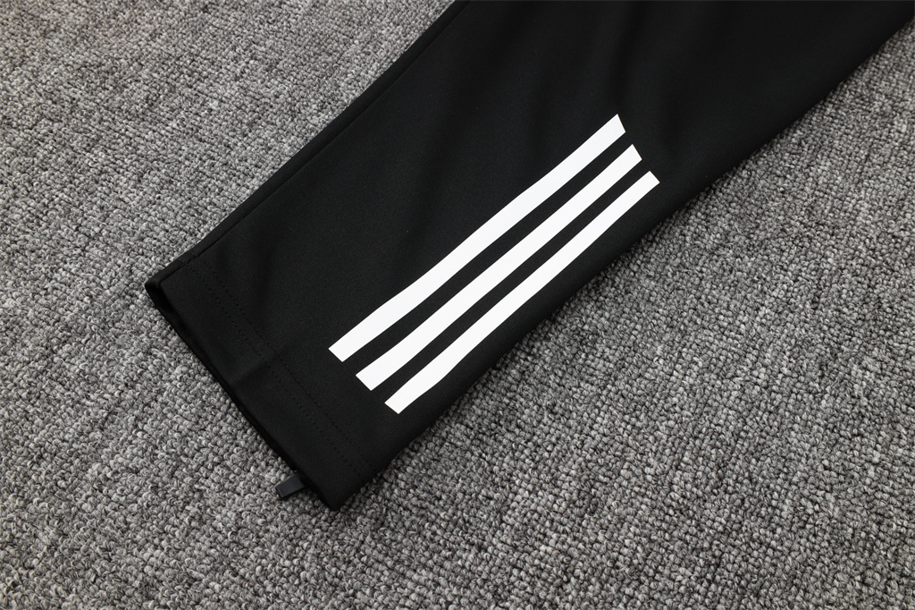 Manchester United Training Jacket 24/25