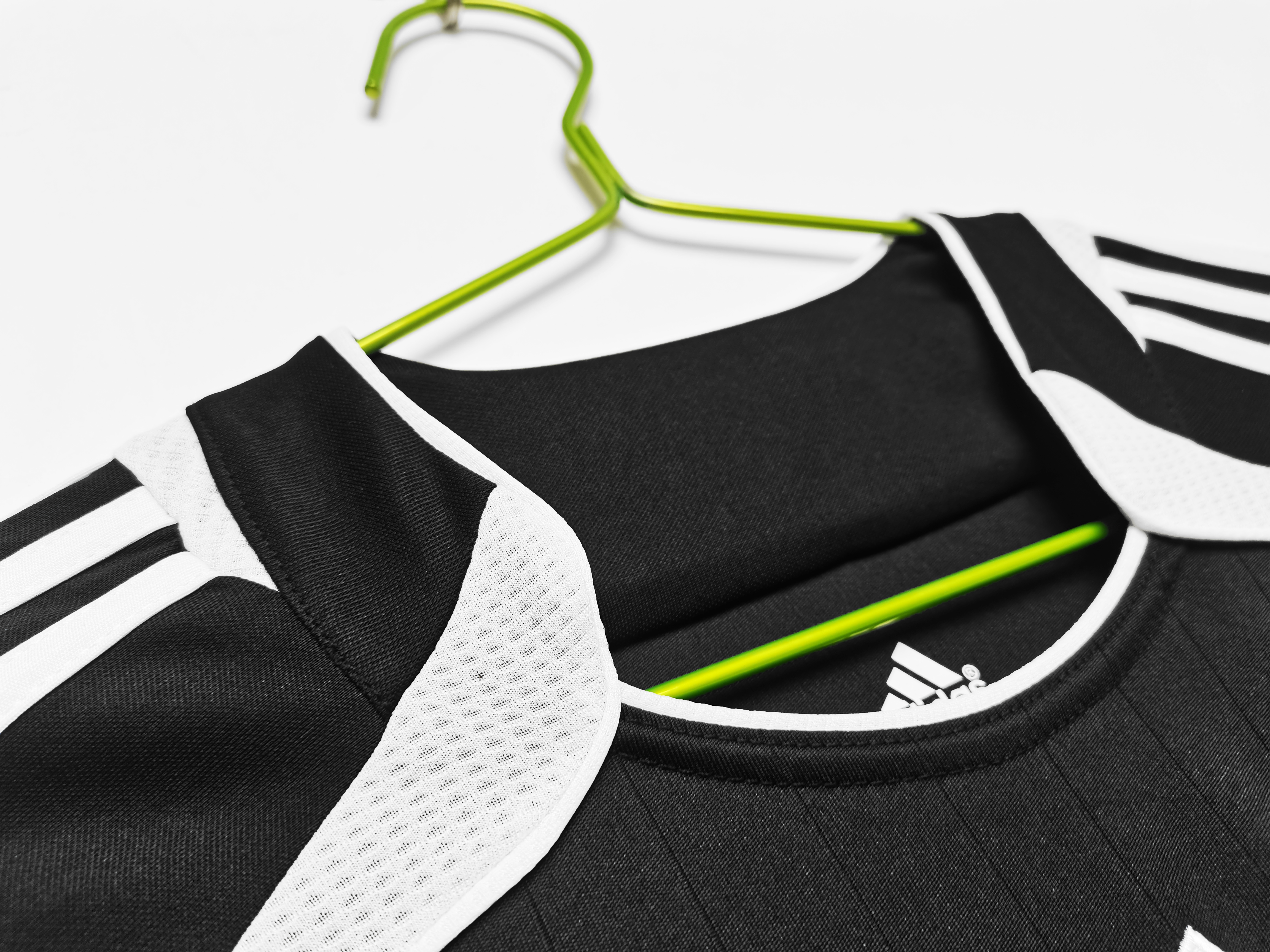 Real Madrid Third Long Sleeve Retro Jersey 2006/07