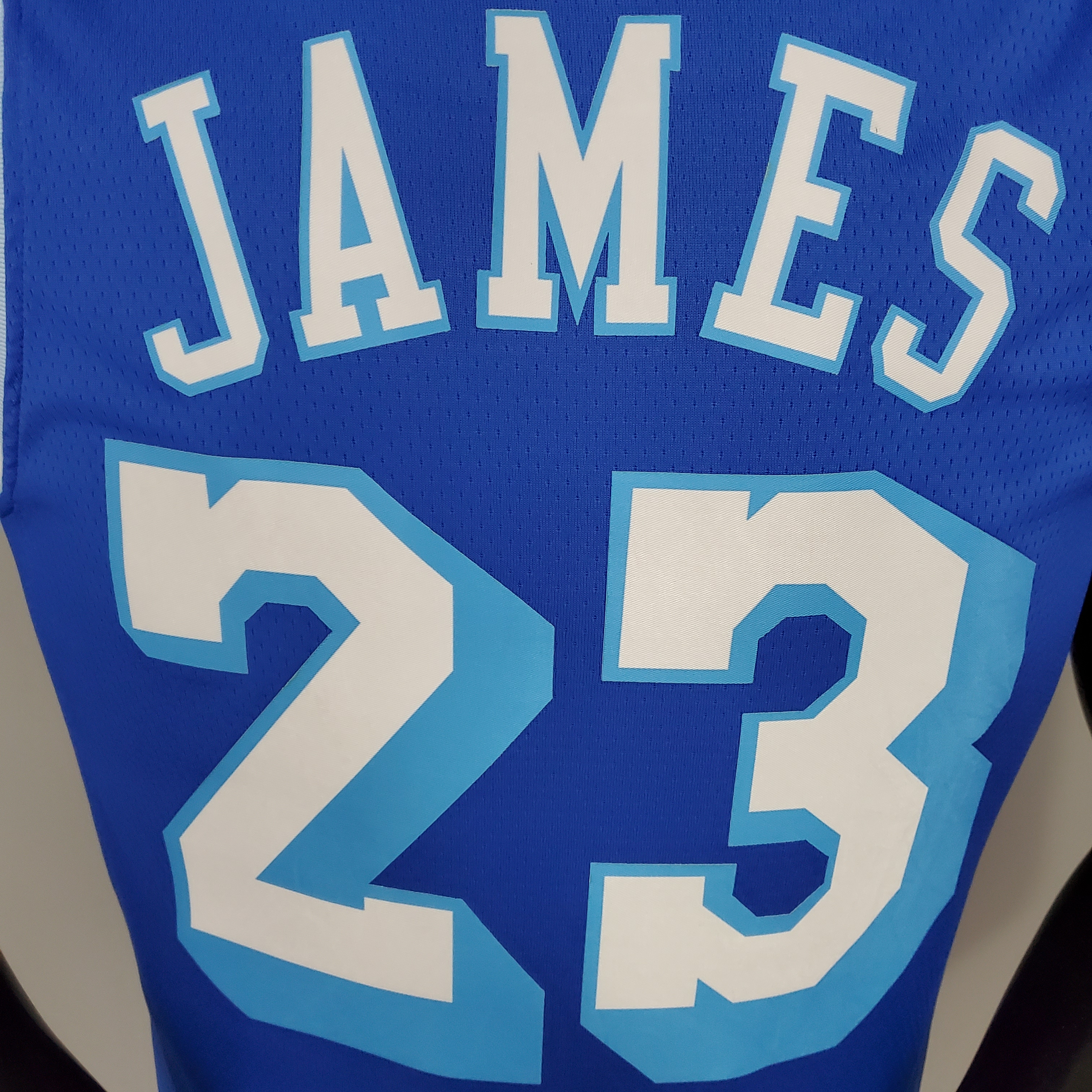 LeBron James #23 Los Angeles Lakers 2020/21 Swingman Jersey Retro Blue