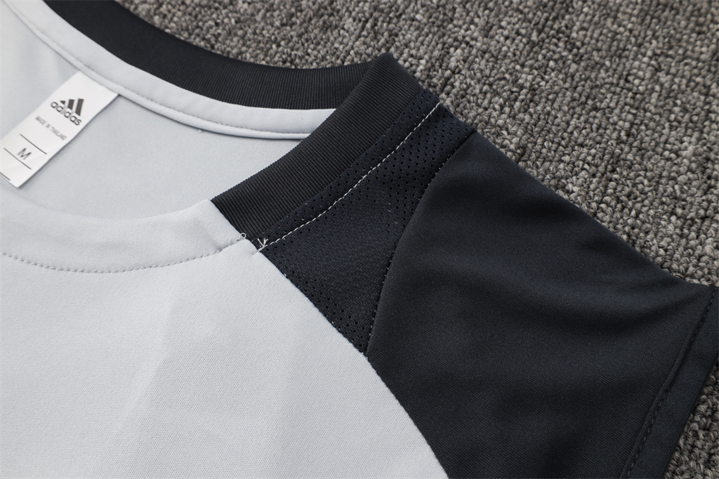 SL Benfica Training Jersey 24/25