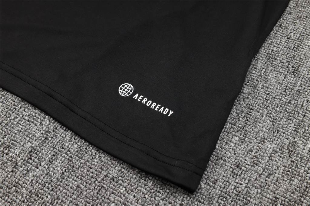 Bayern Munich Training Jersey 24/25