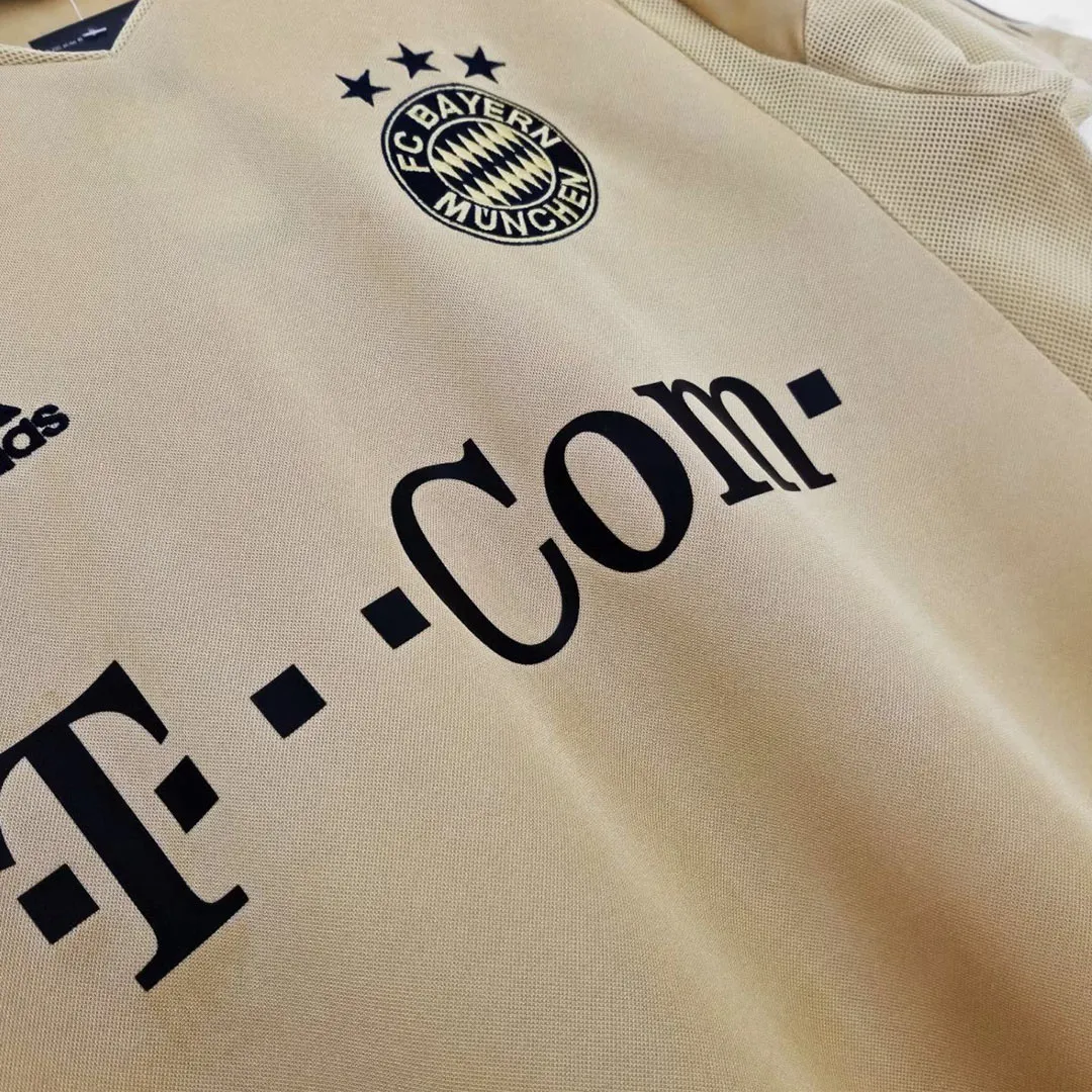 04-05 Bayern Munich Retro Away Jersey