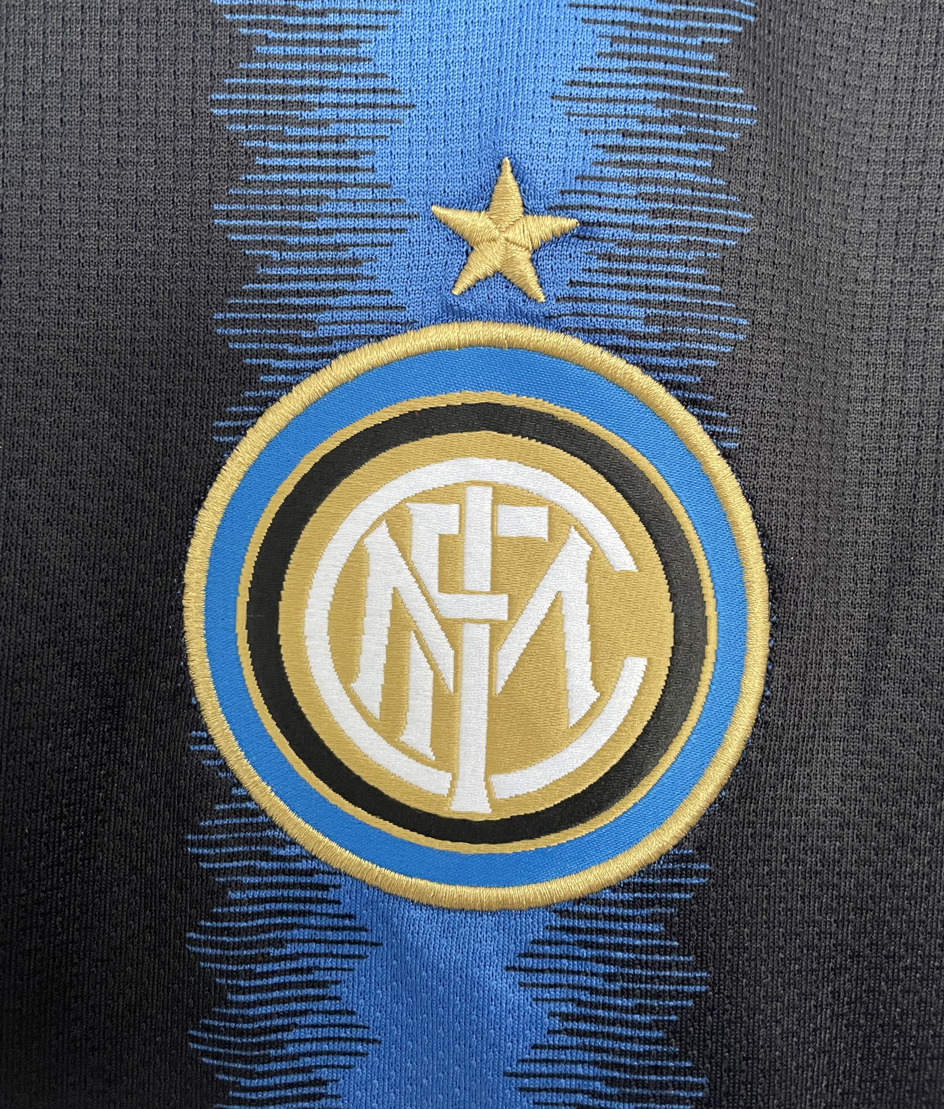 Inter Milan Home Retro Jersey 2010/11