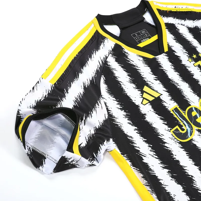 23-24 Juventus Home Jersey